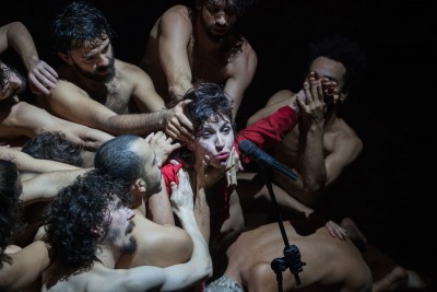 CAROLINA-BIANCHI-lobo-credito-Mayra-Azzi01-400x267